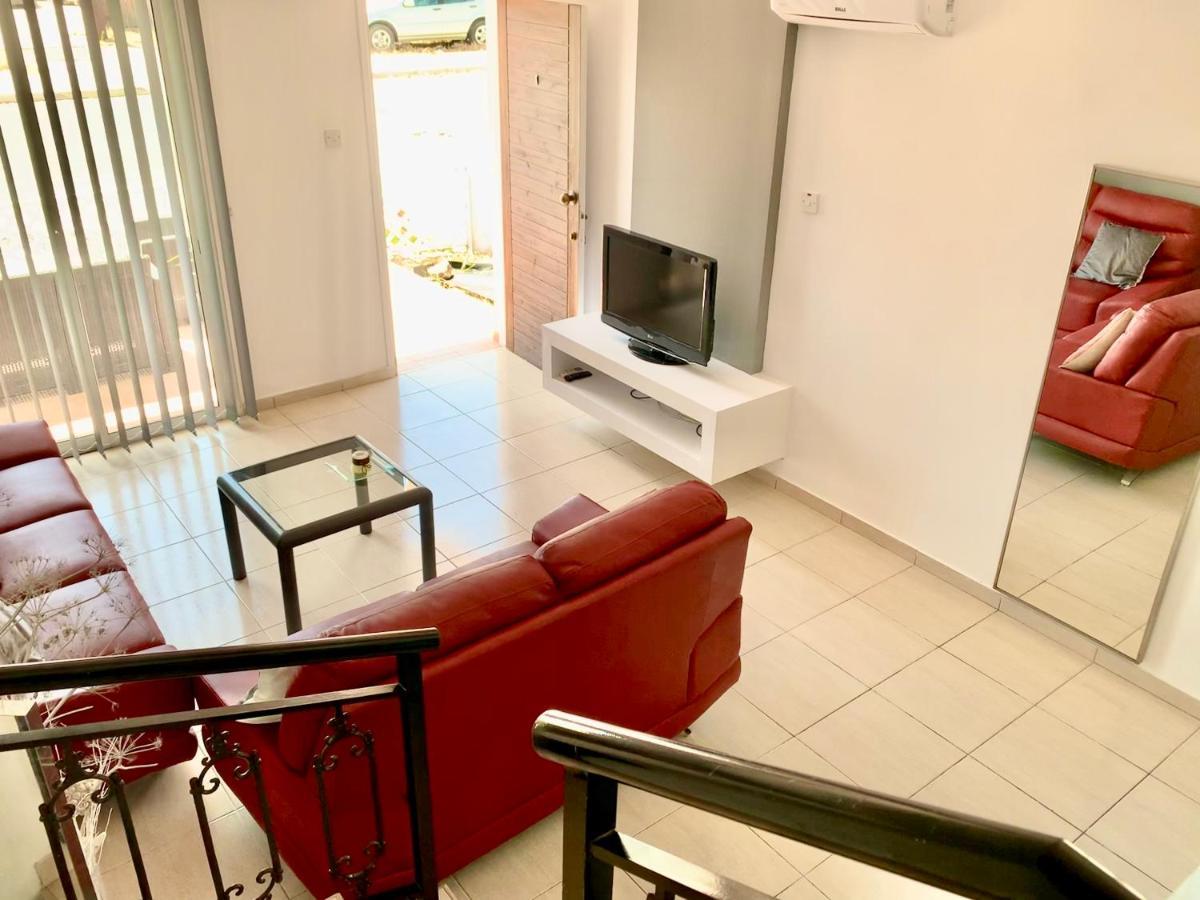 Ferienwohnung Diana Townhouse 1 Paphos Exterior foto